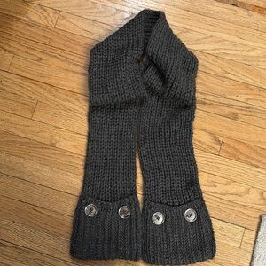 Michael Kors Cable knit scarf